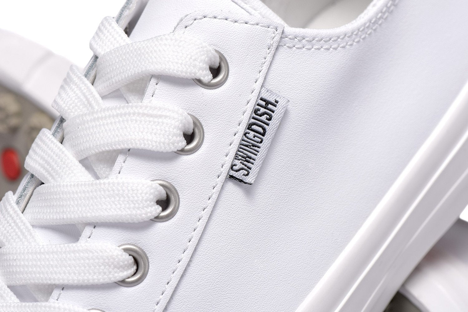 Spikeless White Leather Traveler Shoe - SwingDish